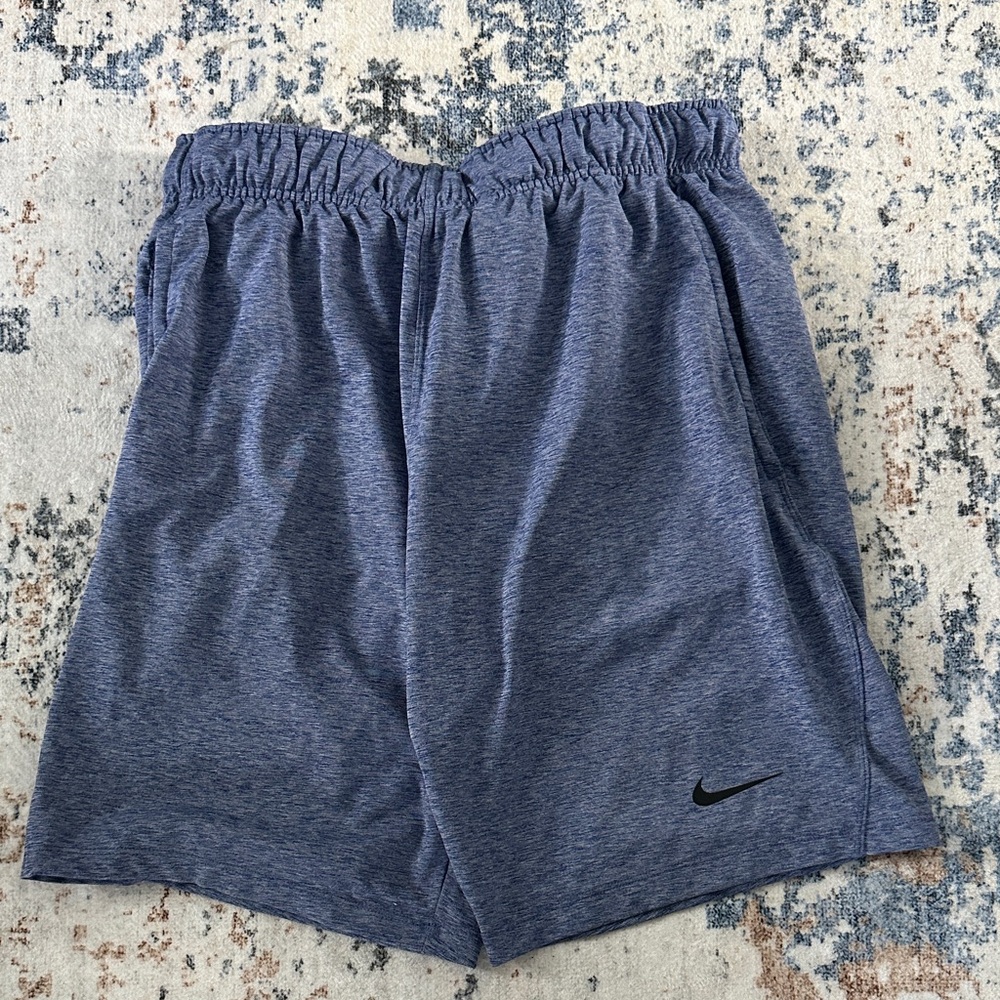 Nike Men's Heathered Blue Athletic Yoga Shorts - Small